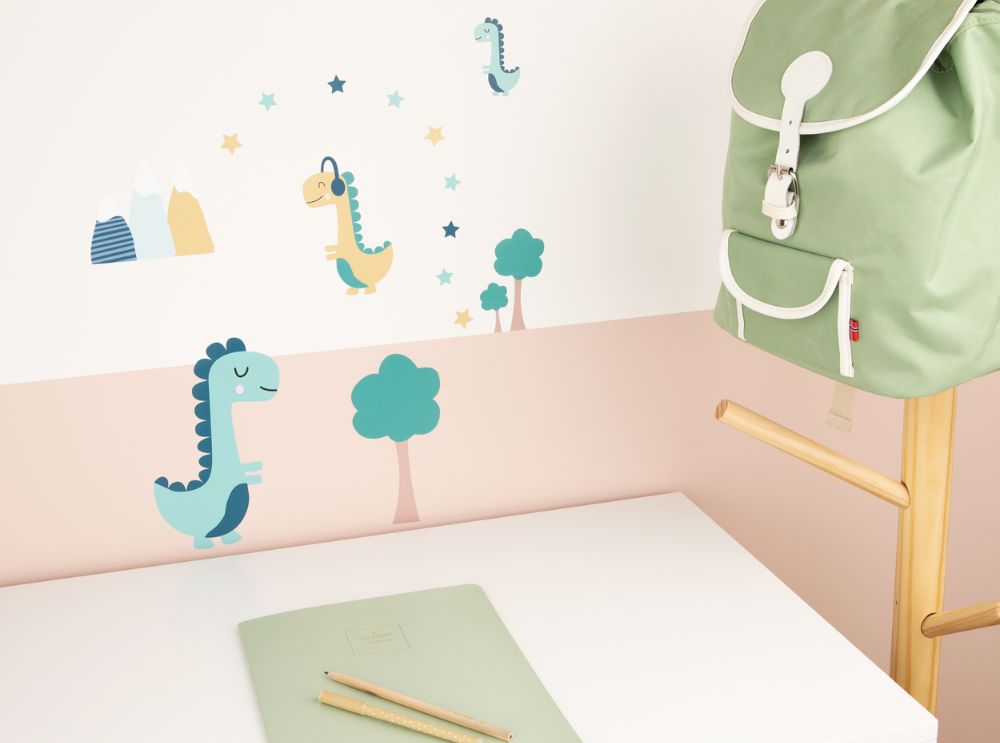 Van eenhoorns tot dinosaurussen: de 10 populairste muurstickers voor kinderen 2 Dinosaurus muurstickers als decoratie voor de kinderkamer.